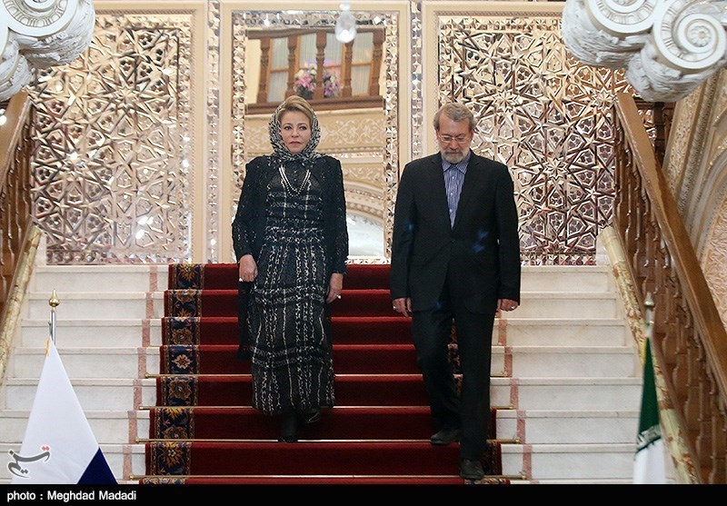 حجاب رییس فدراسیون روسیه در دیدار با لاریجانی/عکس