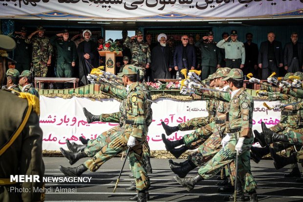 رژه ۳۱ شهریور نیروهای مسلح در زنجان