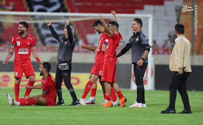 جشن و پایکوبی پرسپولیسیها پس از دربی +عکس