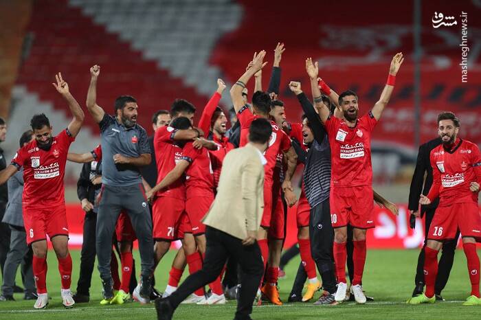 جشن و پایکوبی پرسپولیسیها پس از دربی +عکس