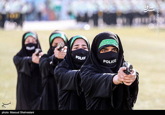 تصویر متفاوت از زنان پلیس با اسلحه در تهران