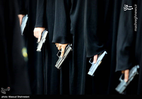 تصویر متفاوت از زنان پلیس با اسلحه در تهران