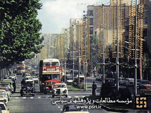 عکس/ خيابان انقلاب تهران در دهه‌ي ٥٠