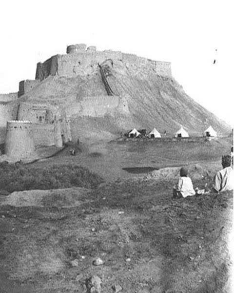 عکس: قلعه فلک الافلاک در زمان قاجار