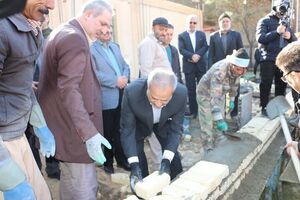 وزیر آموزش و پرورش خشت اول مدرسه صندلی آباد بجنورد را گذاشت بازدید رئیس جمهور از یک مرکز نگهداری کودکان بی سرپرست بجنورد