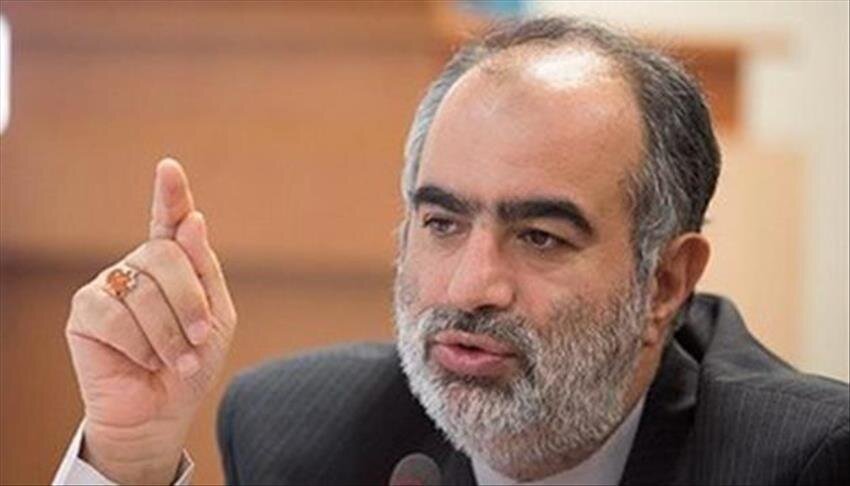 آغاز محاکمه حسامالدین آشنا در دادگاه جرایم سیاسی | اتهامات مشاور رئیس جمهور چیست؟ حسام الدین آشنا