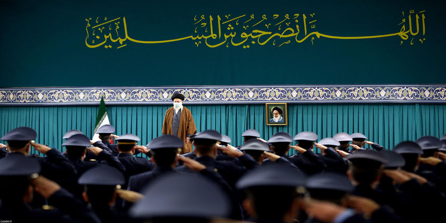 رهبر انقلاب: من هم تزریق نوبت سوم واکسن کرونا را انجام دادم/ مردم به حرف متخصصین گوش کنند