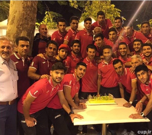 جشن تولد دو کاپیتان در جاده چالوس