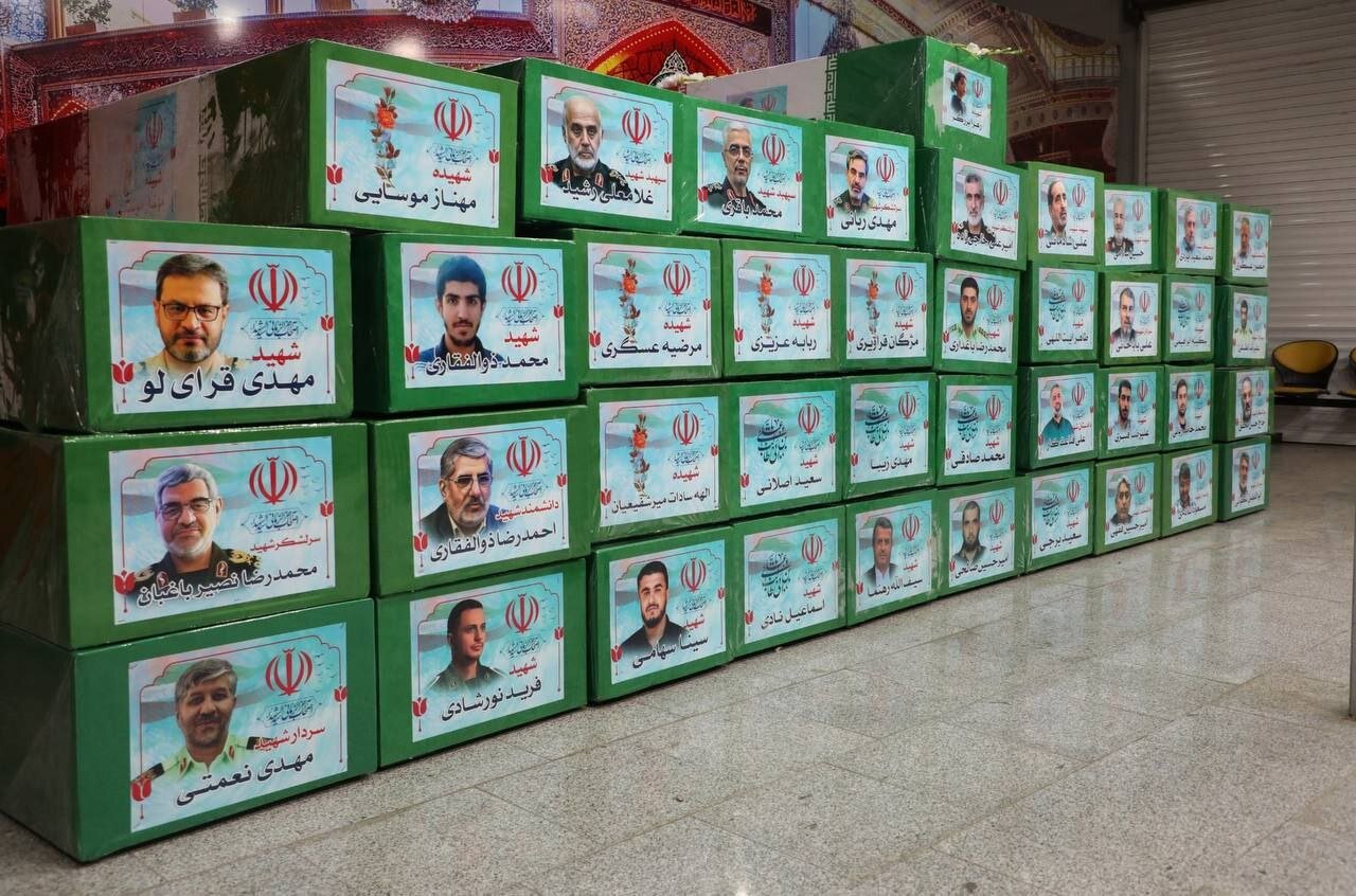 اولین تصاویر از تابوب فرماندهان و دانشمندان شهید جنگ تحمیلی اسرائیل و ایران