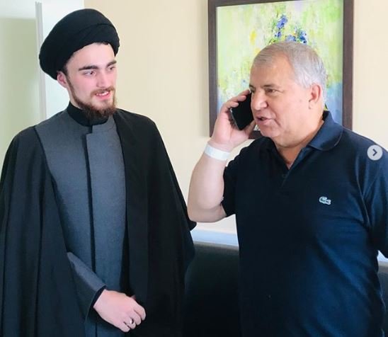 سید احمد خمینی به عیادت علی پروین رفت +عکس