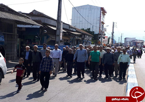 تظاهرات ضد امریکایی نمازگزاران مازندران در اعتراض به سخنان ضد ایرانی ترامپ +تصاویر