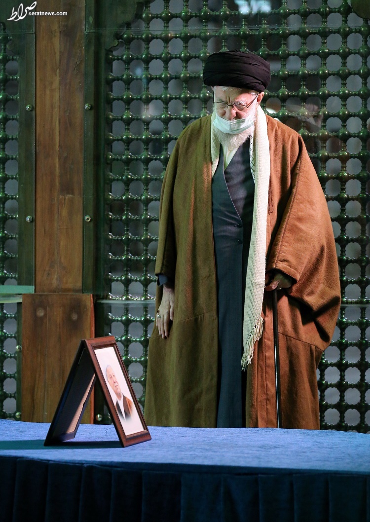 عکس / حضور رهبری بر مزار مرحوم هاشمی رفسنجانی عکس / حضور رهبری بر مزار مرحوم هاشمی رفسنجانی