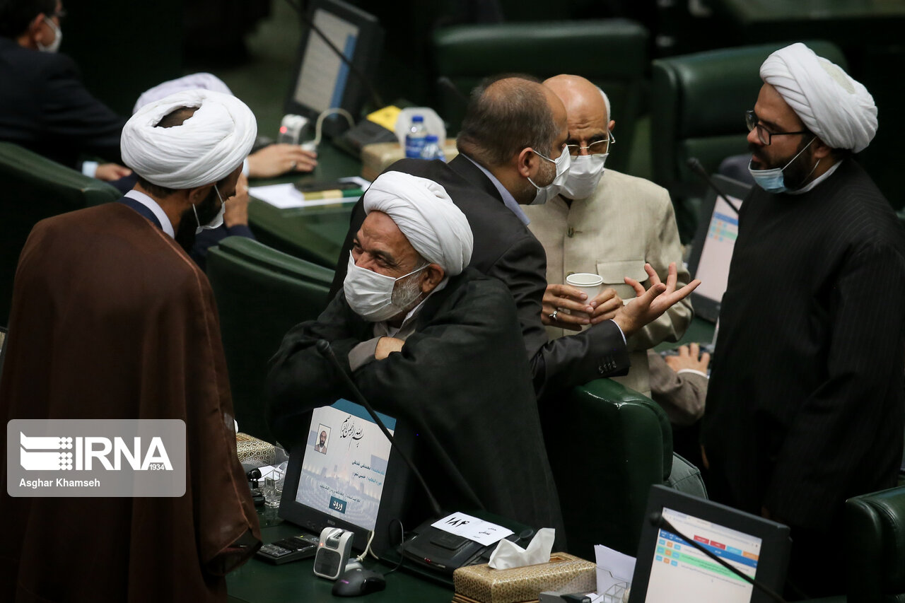 تصاویر: جلسه علنی مجلس شورای اسلامی تصاویر: جلسه علنی مجلس شورای اسلامی