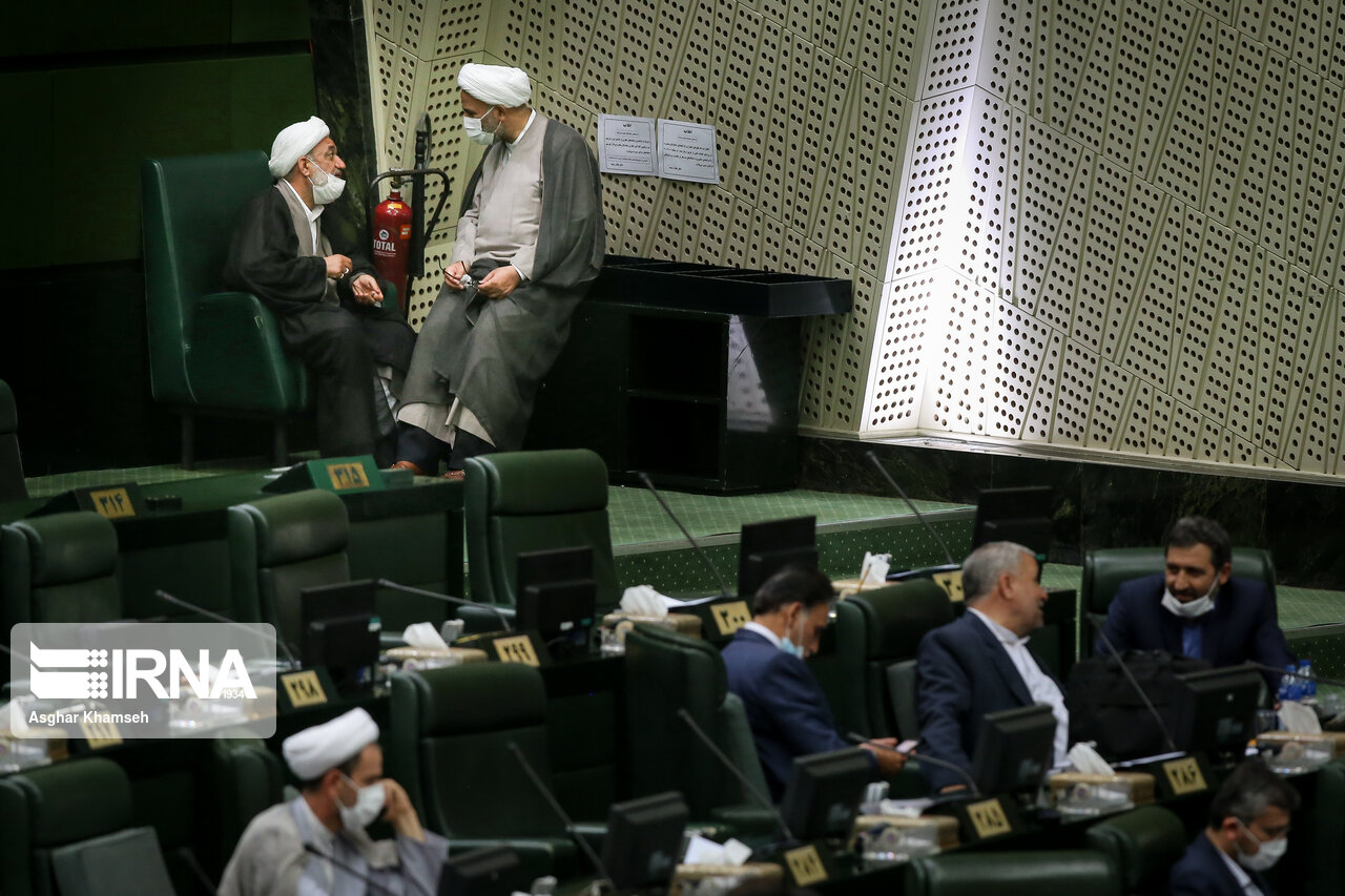 تصاویر: جلسه علنی مجلس شورای اسلامی تصاویر: جلسه علنی مجلس شورای اسلامی
