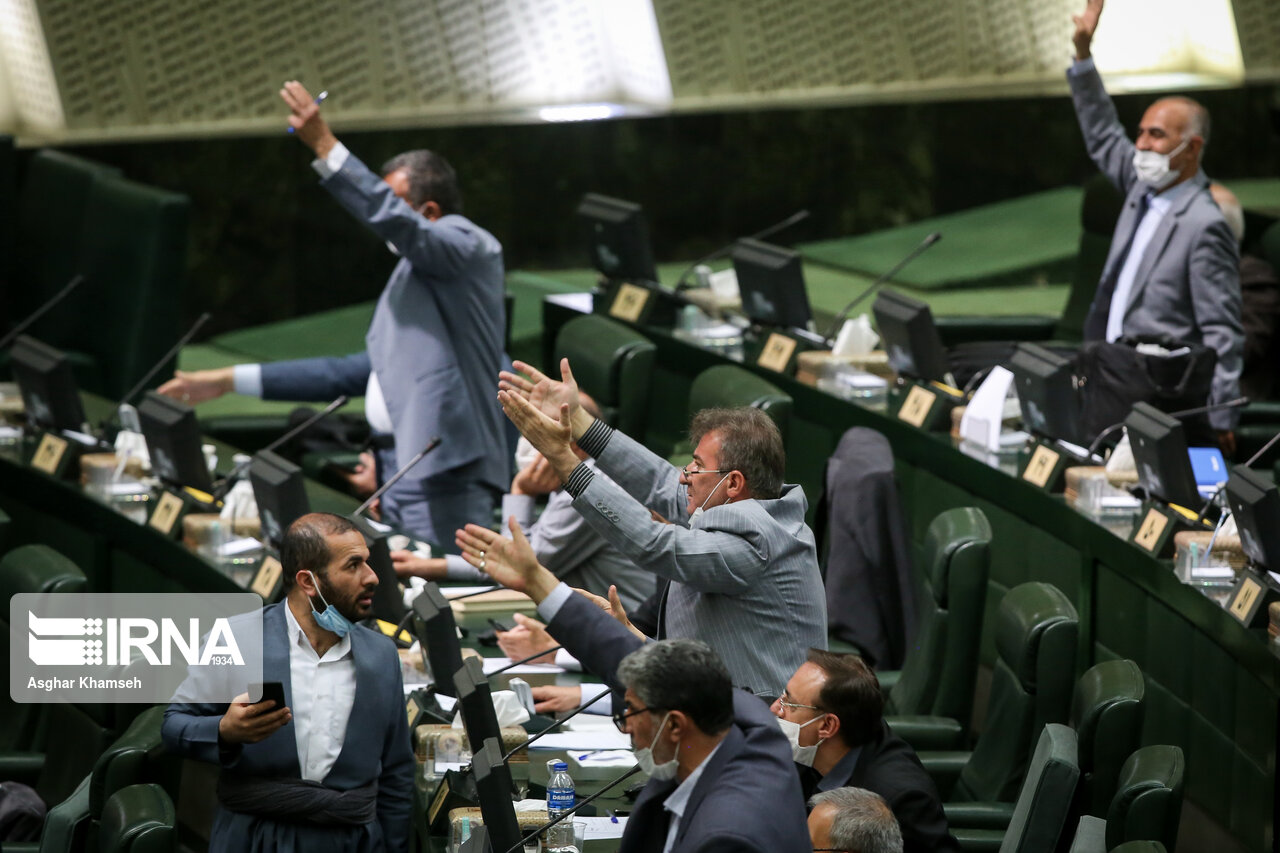 تصاویر: جلسه علنی مجلس شورای اسلامی تصاویر: جلسه علنی مجلس شورای اسلامی