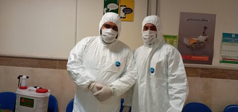تصاویر شما/  طلاب مدرسه علمیه فیضیه بابل پای کار مبارزه با ویروس کرونا