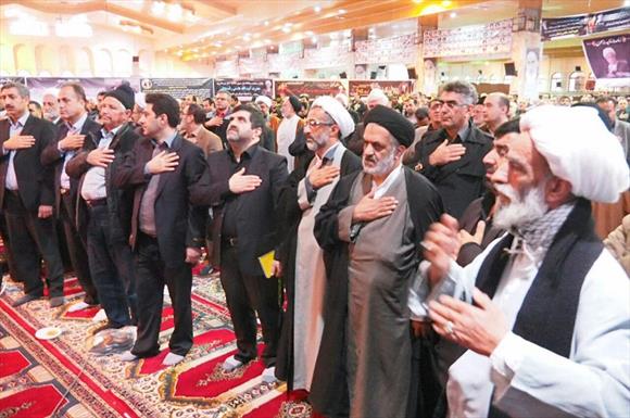 مراسم  بزرگداشت آیت الله هاشمی رفسنجانی در مصلای ساری به میزبانی آیت الله طبرسی و استاندار مازندران
