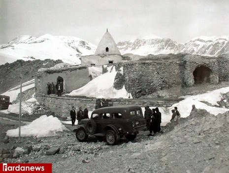ساختمان امامزاده در سال ۱۳۲۸ هجری شمسی