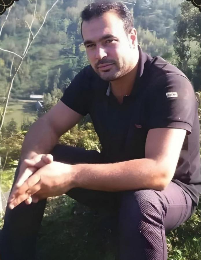یک منبع نزدیک پلیس:ممکن است علت کبودی ها مربوط به دعوای روستا باشد/فارس:شواهد نشان می دهد متهم در زمان بازداشت مورد ضرب وشتم قرار گرفته